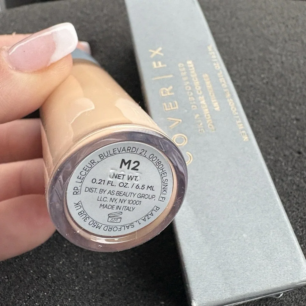 COVER FX Skin Discovered Longwear Full Coverage Concealer - M2 -Buildable Crease